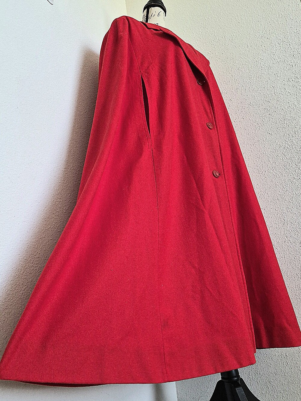 SOLD Vintage Pendleton Red Long 100% Wool Cape Coat Size L Button USA Classic - Picture 9 of 17